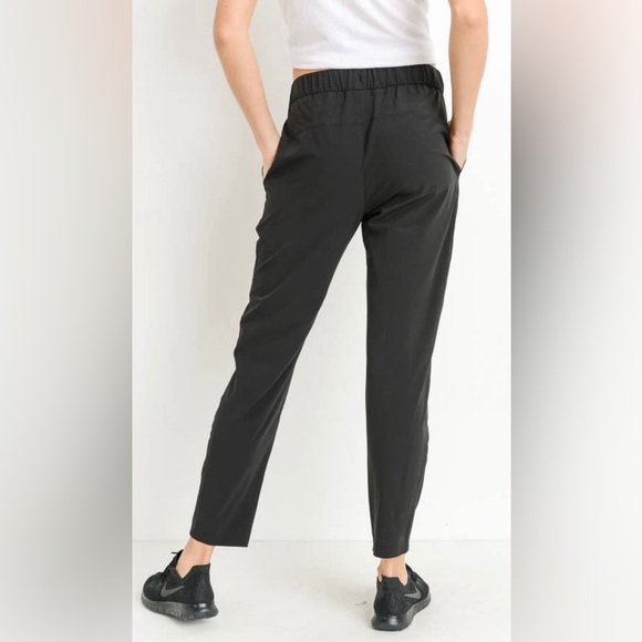 Essential Drawstring Joggers NWT NEVER WORN MSRP$49 - Picture 2 of 2